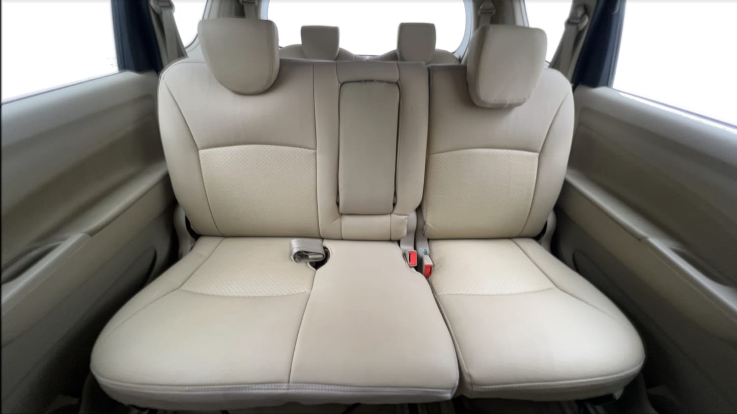 Used 2016 Maruti Suzuki Ertiga VXI Petrol Manual interior REAR SEAT CONDITION VIEW