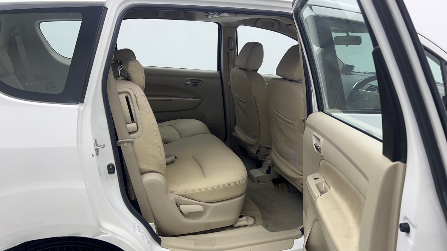 Used 2016 Maruti Suzuki Ertiga VXI Petrol Manual interior RIGHT SIDE REAR DOOR CABIN VIEW