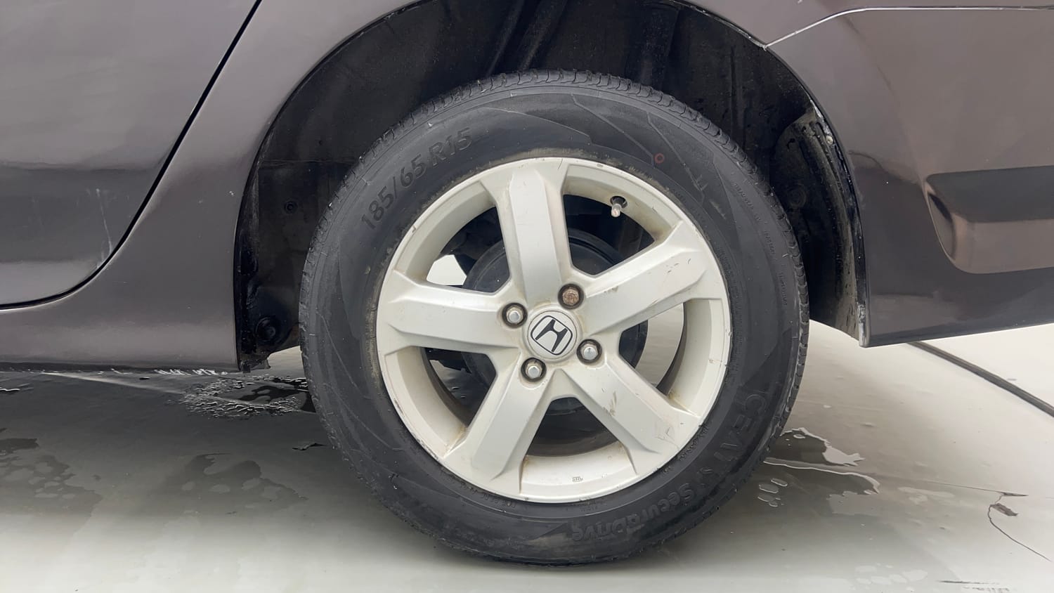 Used 2013 Honda City 1.5 S MT Petrol Manual tyres LEFT REAR TYRE RIM VIEW