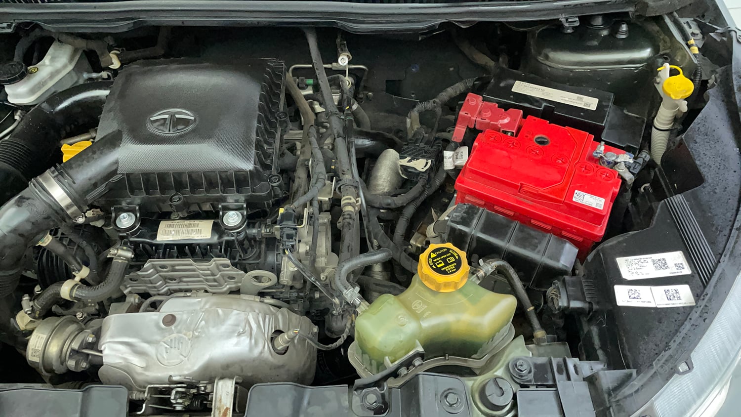 Used 2021 Tata Nexon XZA Plus (O) Dual Tone Petrol Automatic engine ENGINE LEFT SIDE VIEW
