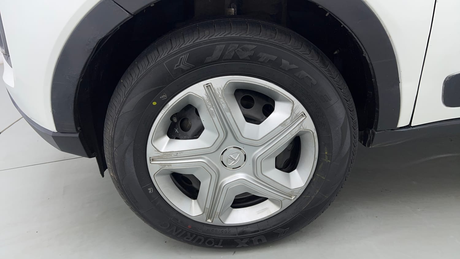 Used 2022 Tata Nexon XM (S) Diesel Diesel Manual tyres LEFT FRONT TYRE RIM VIEW