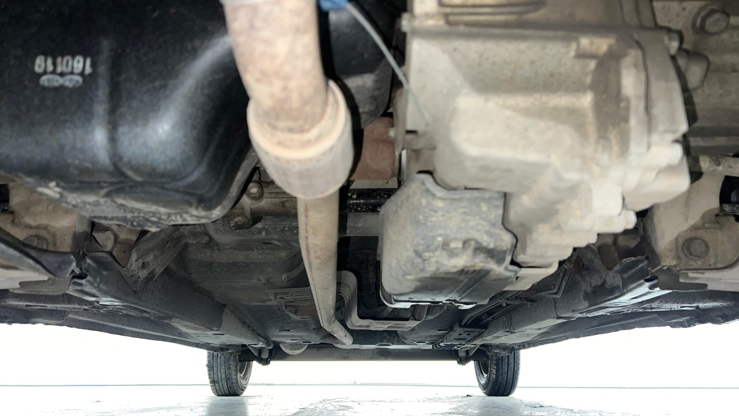 Used 2016 Hyundai Eon Era + Petrol Manual extra FRONT LEFT UNDERBODY VIEW