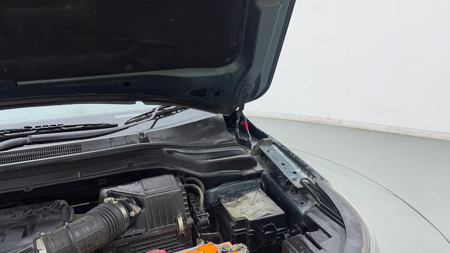 2020 Mahindra XUV 300 W8 1.2 Petrol-30