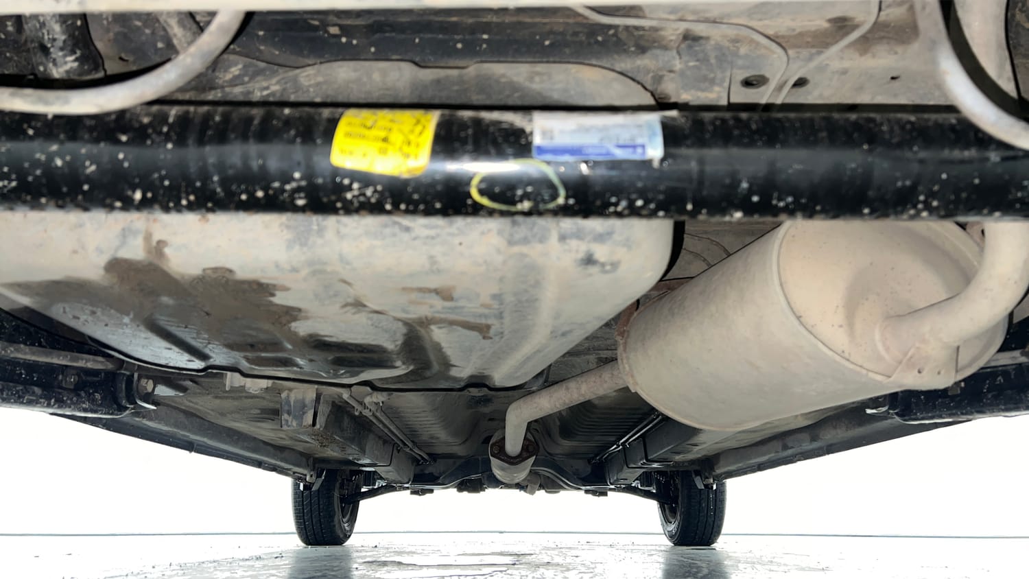 Used 2012 Maruti Suzuki Wagon R 1.0 VXi Petrol Manual extra REAR UNDERBODY VIEW (TAKEN FROM REAR)