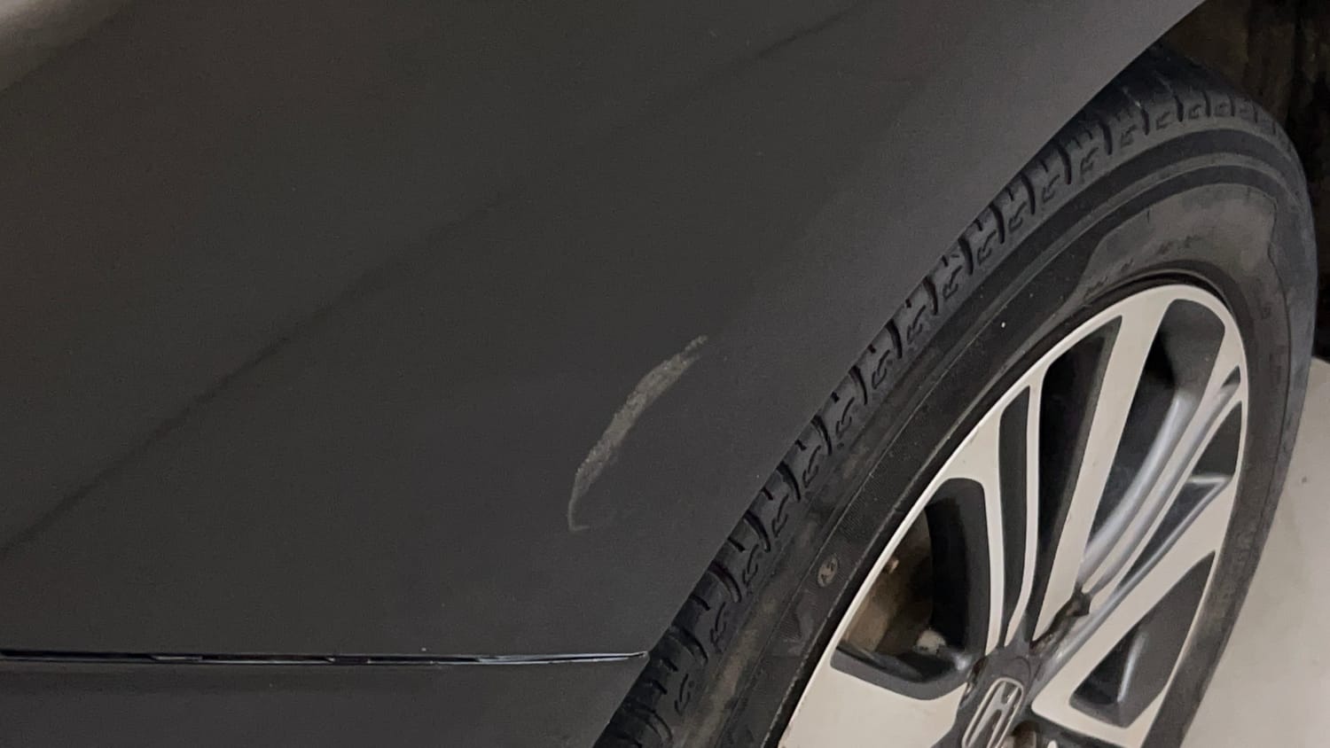 Used 2018 Honda City V Petrol Petrol Manual dents MINOR SCRATCH