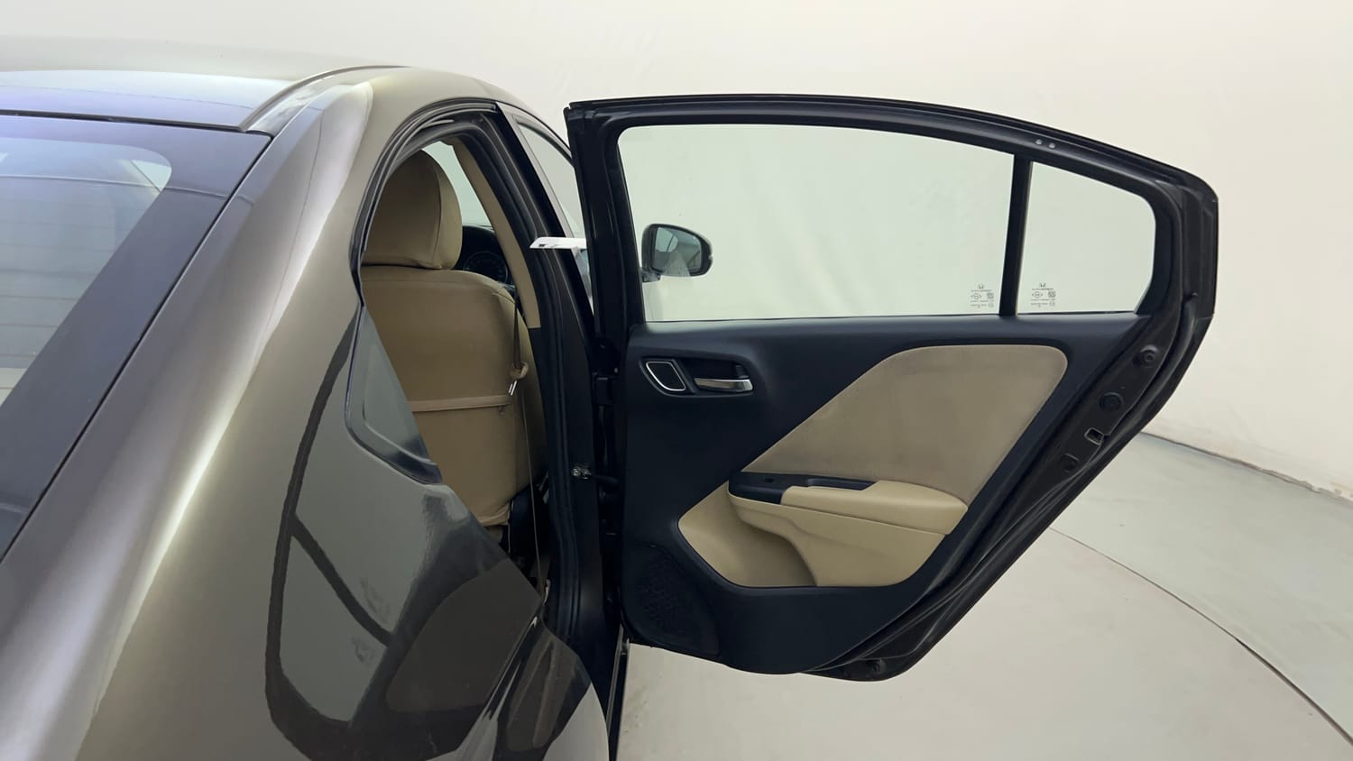 Used 2018 Honda City V Petrol Petrol Manual interior RIGHT REAR DOOR OPEN VIEW