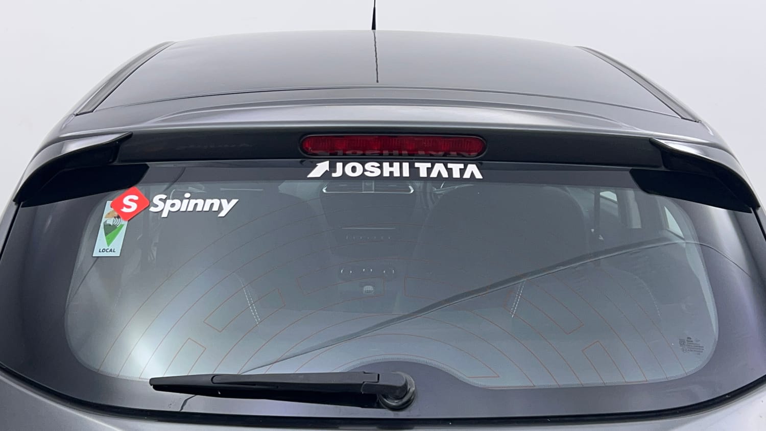 Used 2021 Tata Tiago XZ Petrol Manual top_features Rear wiper