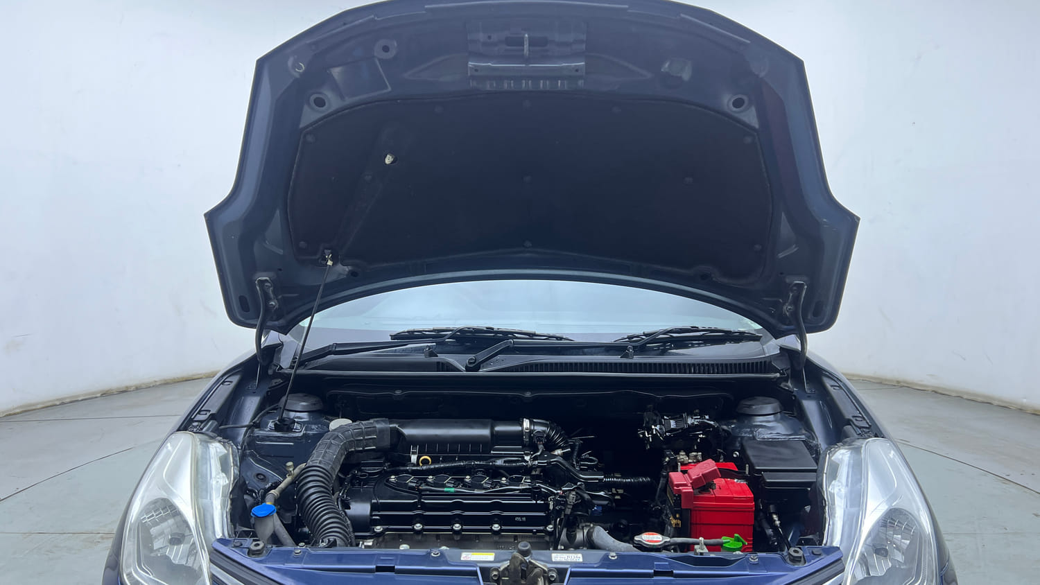 Used 2018 Maruti Suzuki Baleno Zeta 1.2 Petrol Manual engine ENGINE & BONNET OPEN FRONT VIEW