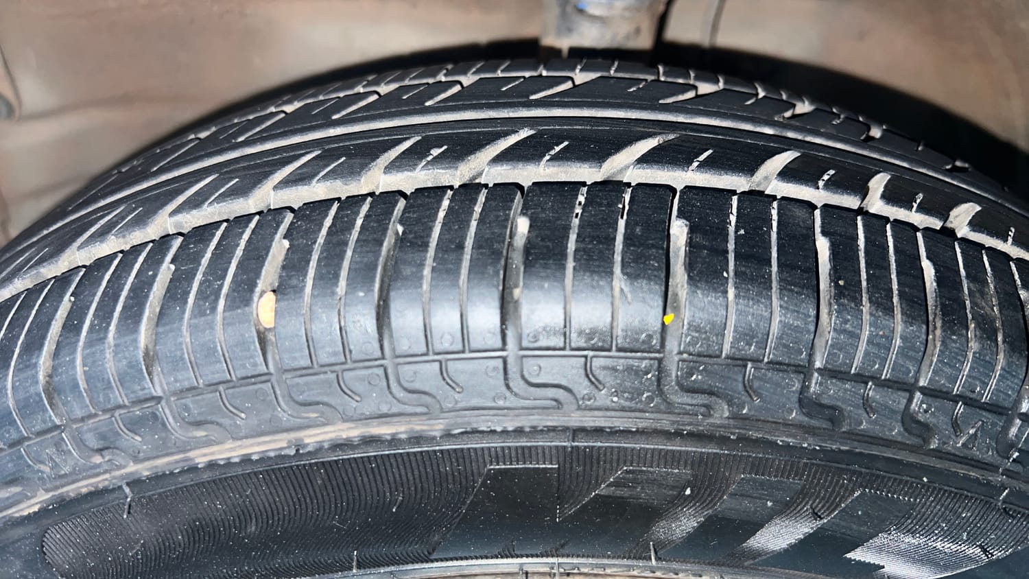 Used 2018 Maruti Suzuki Wagon R LXI CNG Cng Manual tyres LEFT FRONT TYRE TREAD VIEW