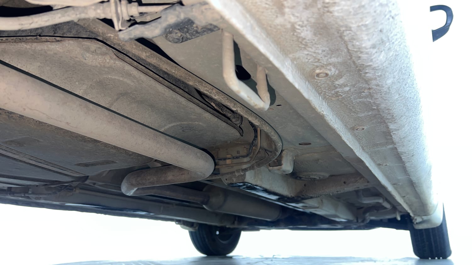 Used 2016 Maruti Suzuki Ertiga VXI Petrol Manual extra REAR RIGHT UNDERBODY VIEW