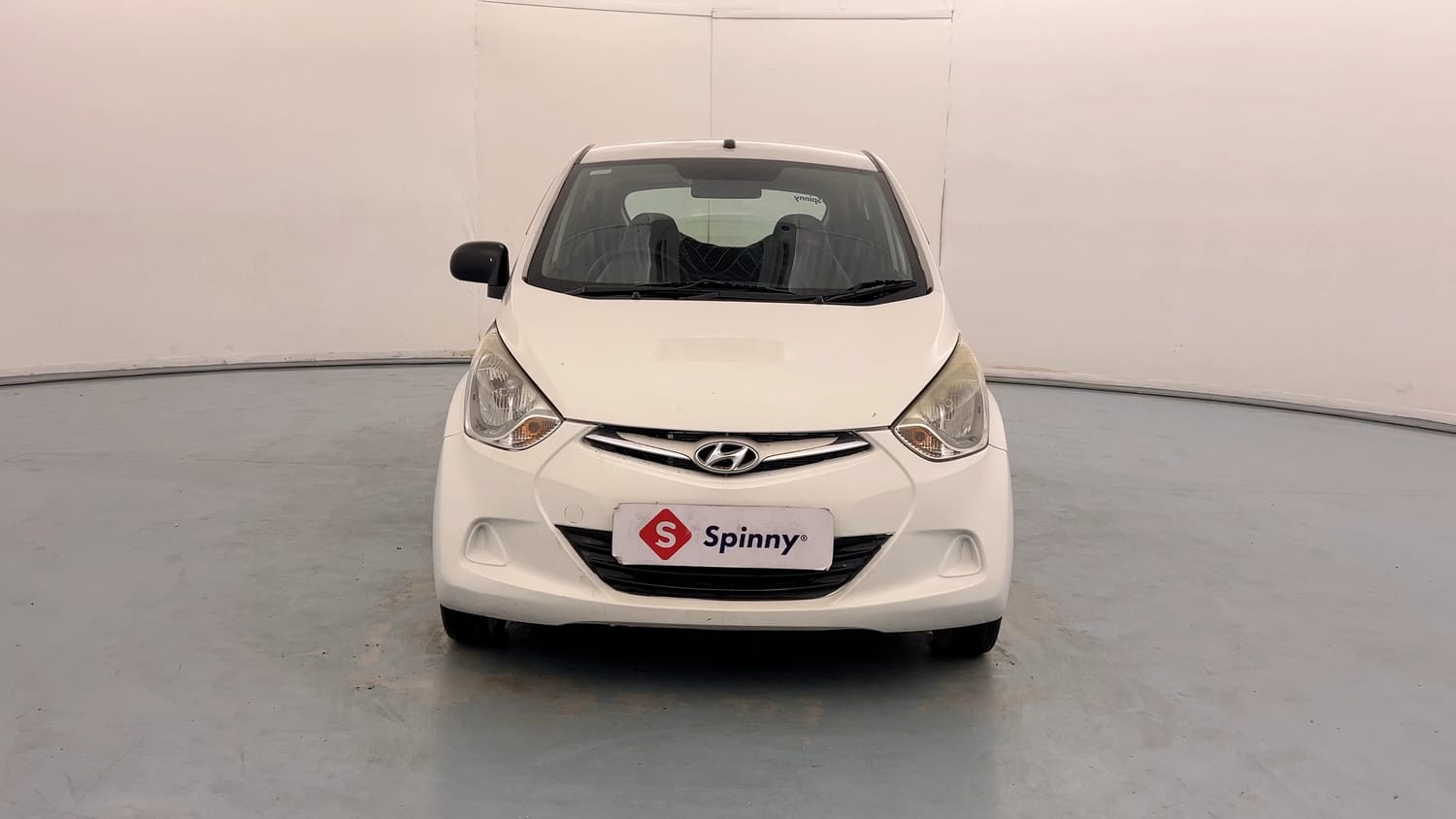 Used 2016 Hyundai Eon Era + Petrol Manual exterior FRONT VIEW