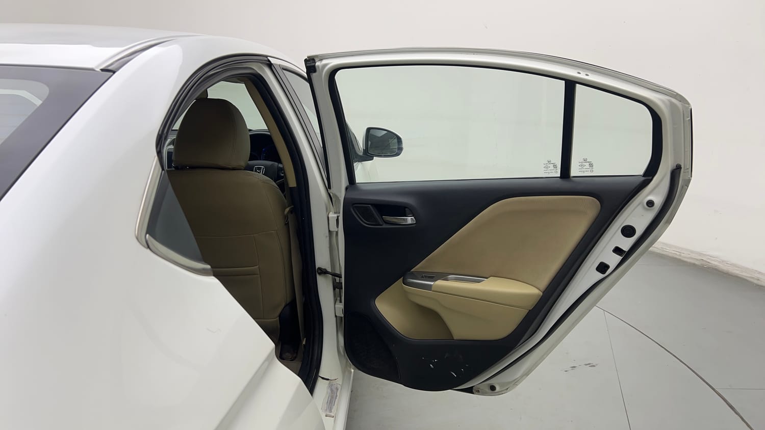 Used 2015 Honda City V Petrol Manual interior RIGHT REAR DOOR OPEN VIEW