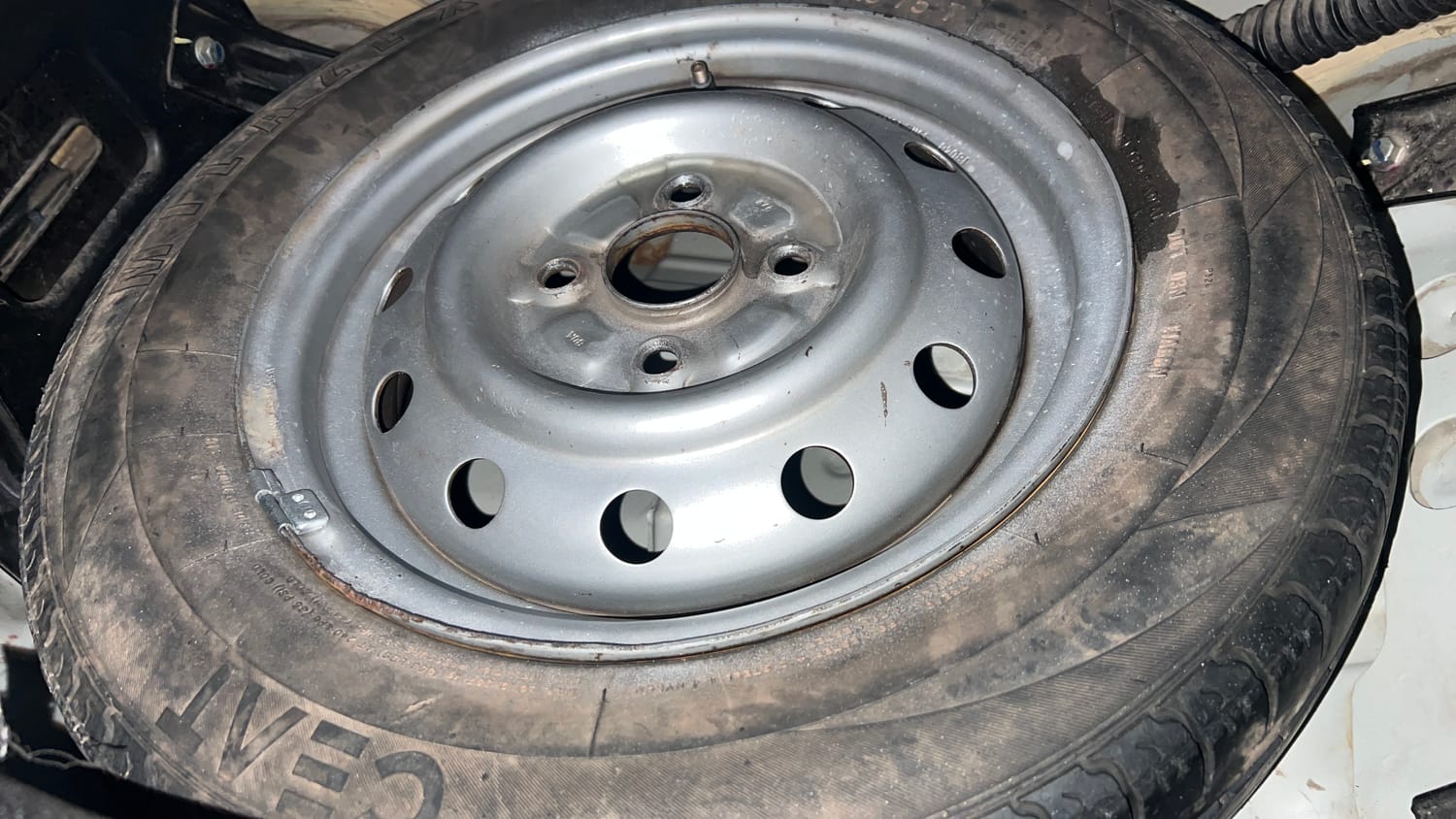 Used 2018 Maruti Suzuki Wagon R LXI CNG Cng Manual tyres SPARE TYRE VIEW