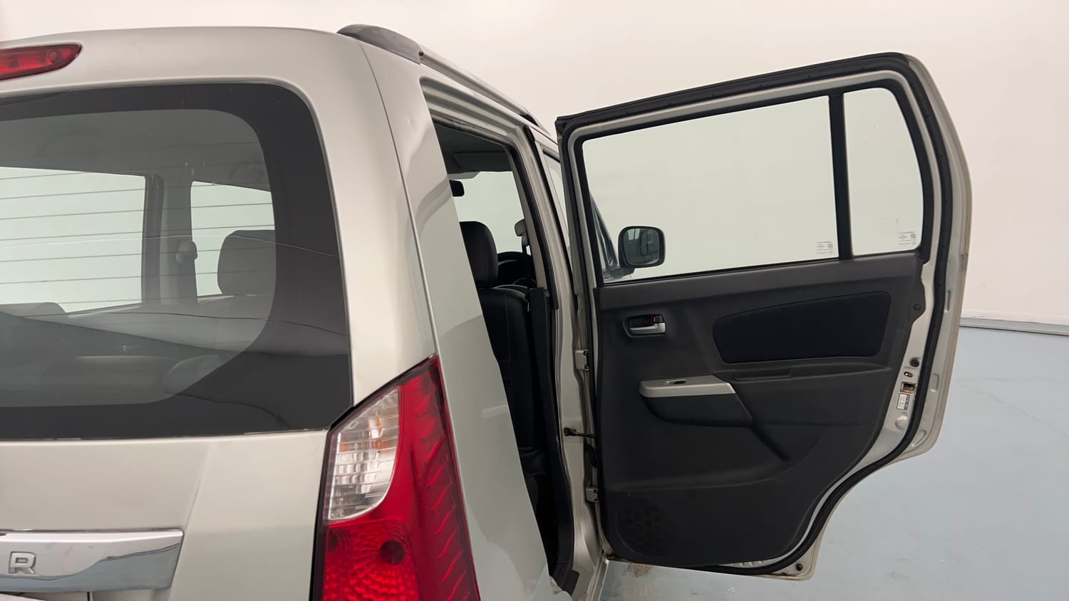 Used 2012 Maruti Suzuki Wagon R 1.0 VXi Petrol Manual interior RIGHT REAR DOOR OPEN VIEW