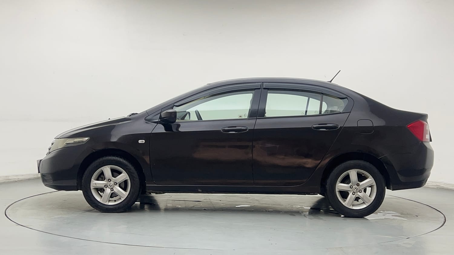 Used 2013 Honda City 1.5 S MT Petrol Manual exterior LEFT SIDE VIEW