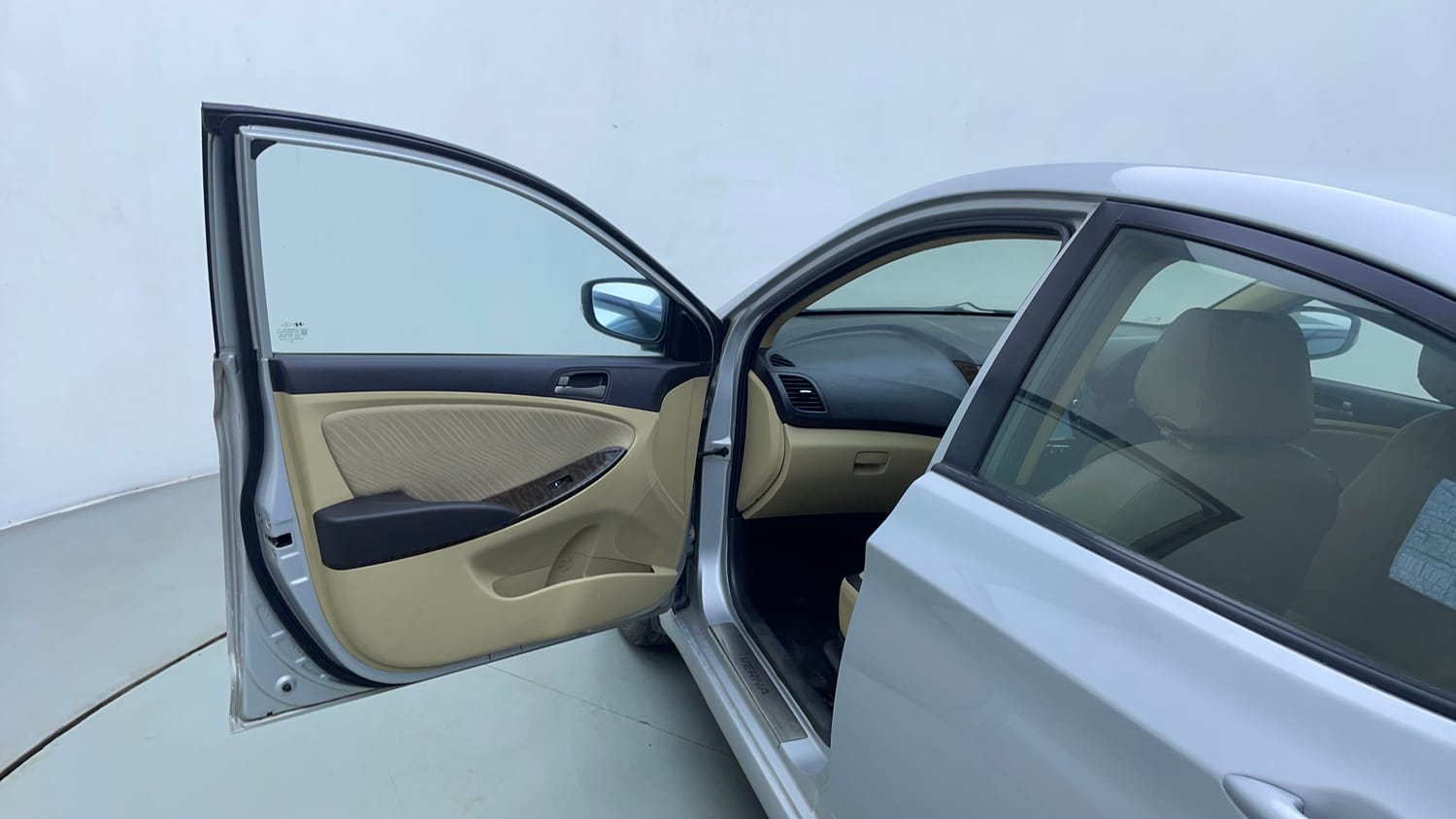 Used 2017 Hyundai Verna 1.6 VTVT SX AT Petrol Automatic interior LEFT FRONT DOOR OPEN VIEW