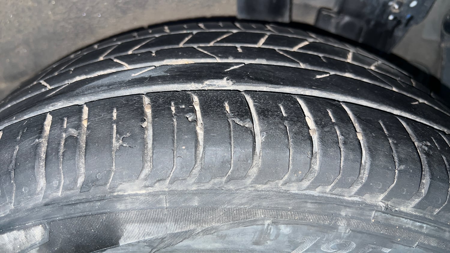 Used 2022 Hyundai i20 N Line N8 1.0 Turbo DCT Petrol Automatic tyres LEFT REAR TYRE TREAD VIEW