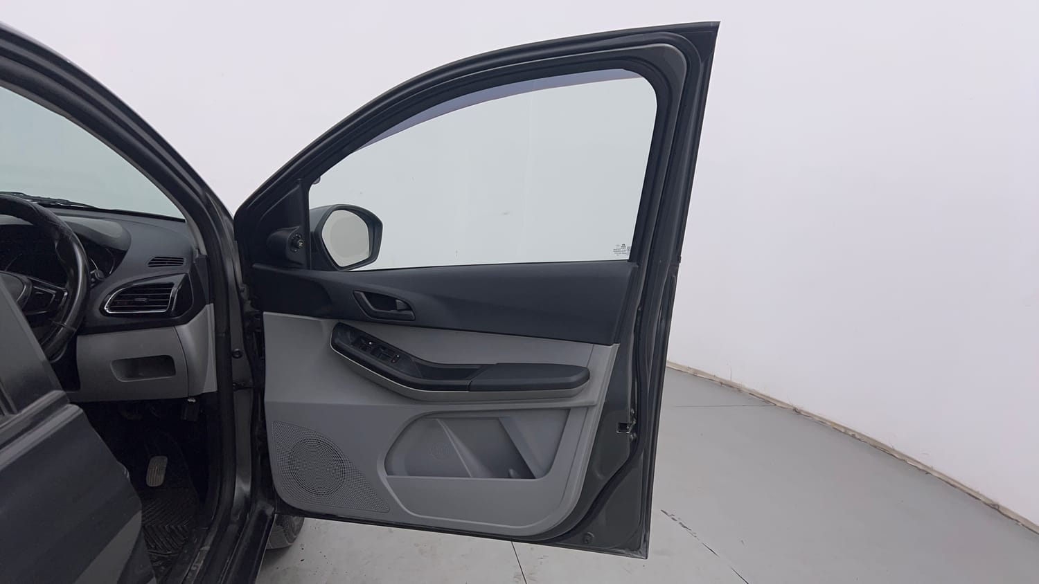 Used 2021 Tata Tiago XZ Petrol Manual interior RIGHT FRONT DOOR OPEN VIEW