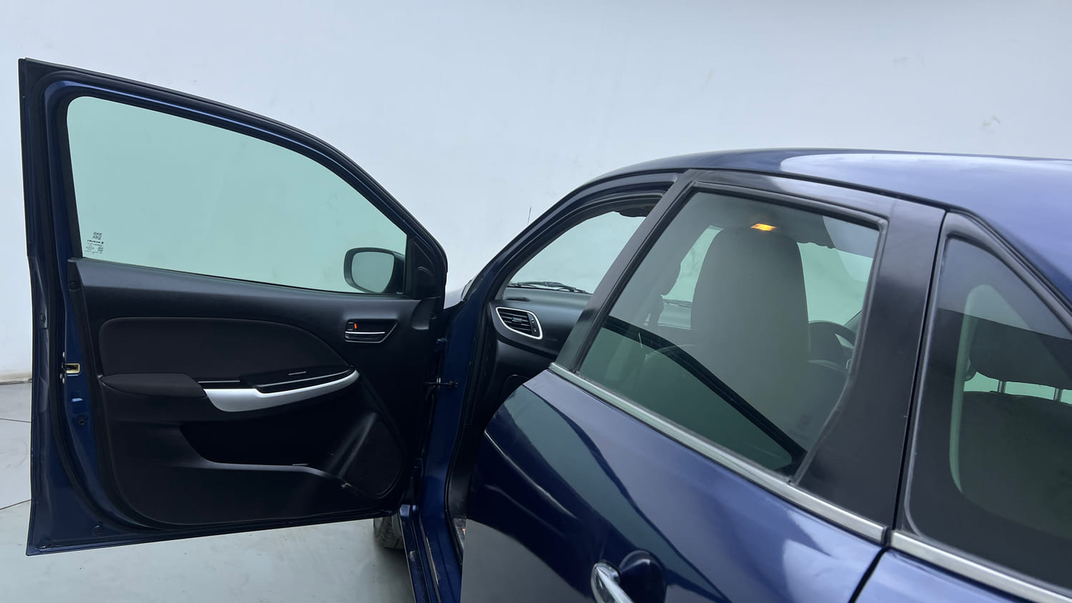 Used 2018 Maruti Suzuki Baleno Zeta 1.2 Petrol Manual interior LEFT FRONT DOOR OPEN VIEW