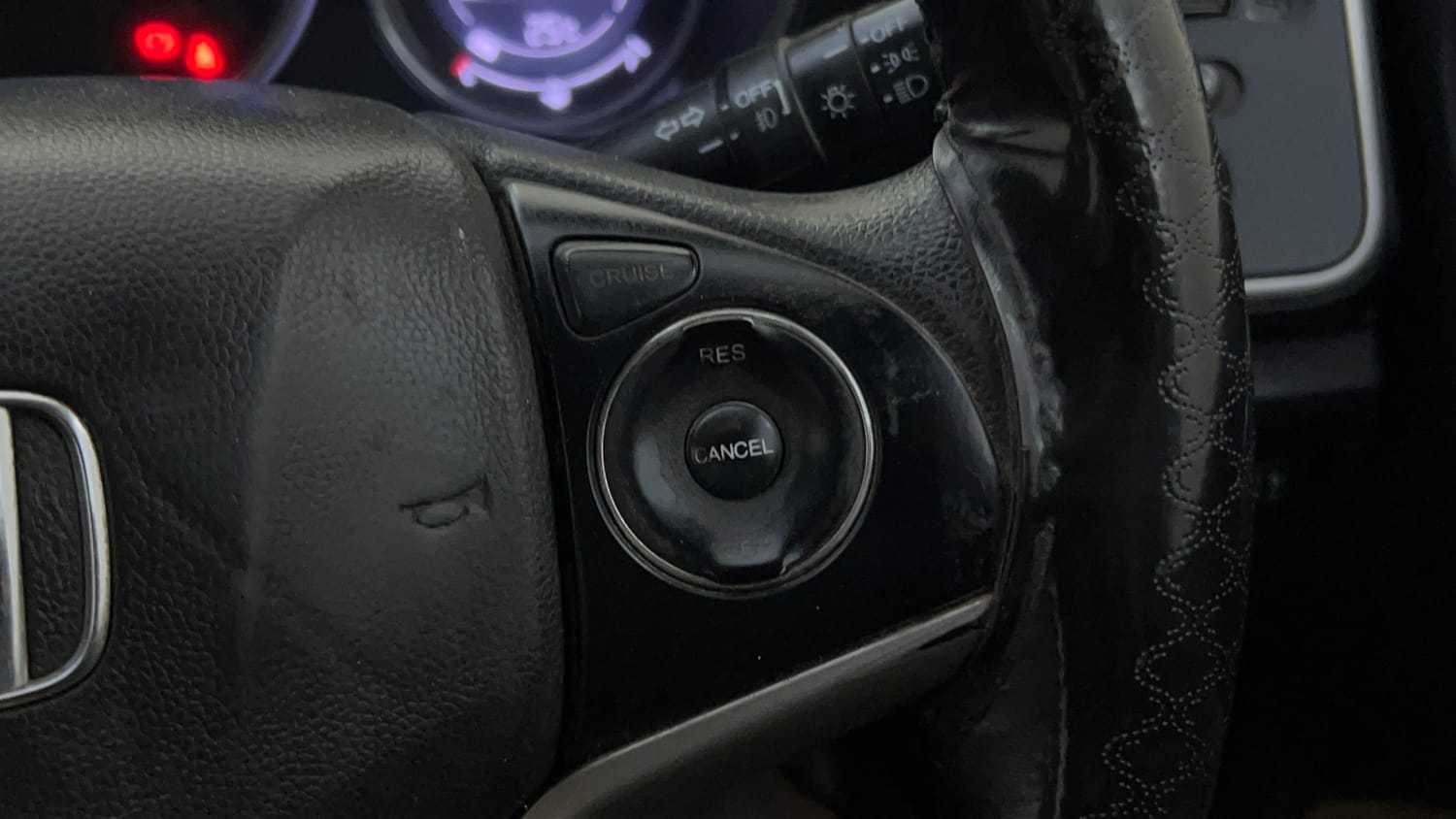 Used 2018 Honda City V Petrol Petrol Manual top_features Cruise control