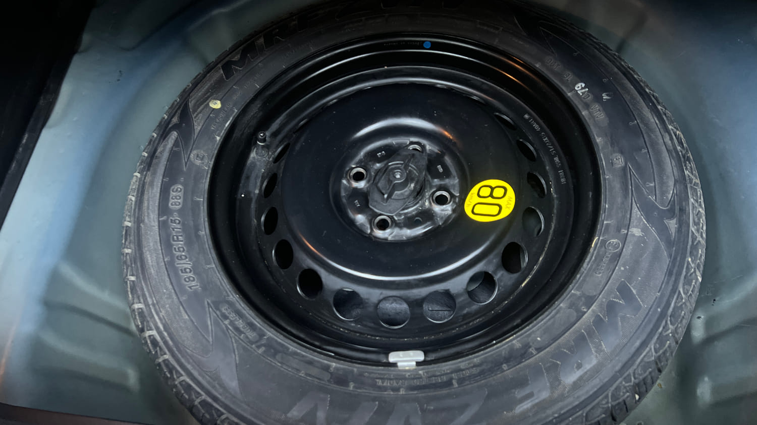Used 2018 Maruti Suzuki Baleno Zeta 1.2 Petrol Manual tyres SPARE TYRE VIEW