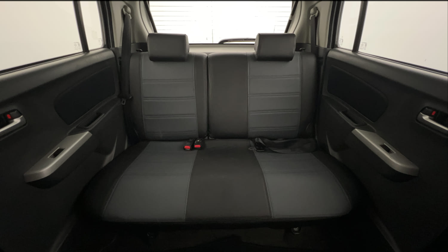 Used 2012 Maruti Suzuki Wagon R 1.0 VXi Petrol Manual interior REAR SEAT CONDITION VIEW