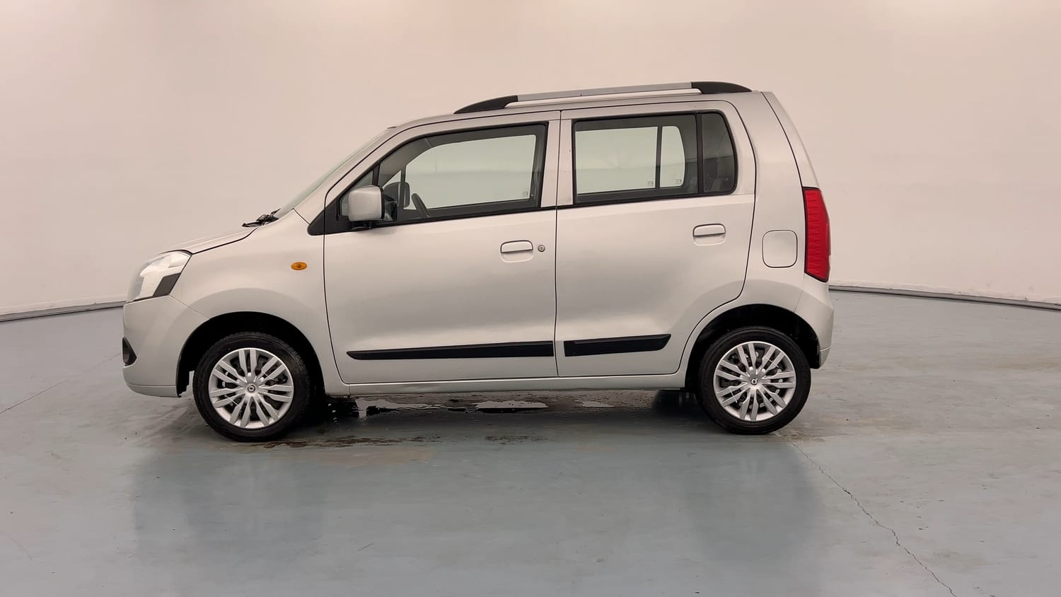 Used 2012 Maruti Suzuki Wagon R 1.0 VXi Petrol Manual exterior LEFT SIDE VIEW