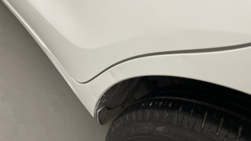 Used 2022 Maruti Suzuki Swift ZXi AMT Petrol Automatic dents MINOR DENT