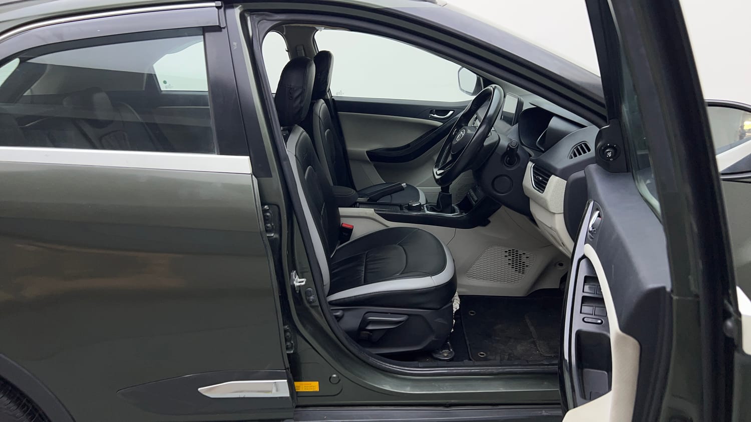 2022 Tata Nexon XZ Plus (HS)-17