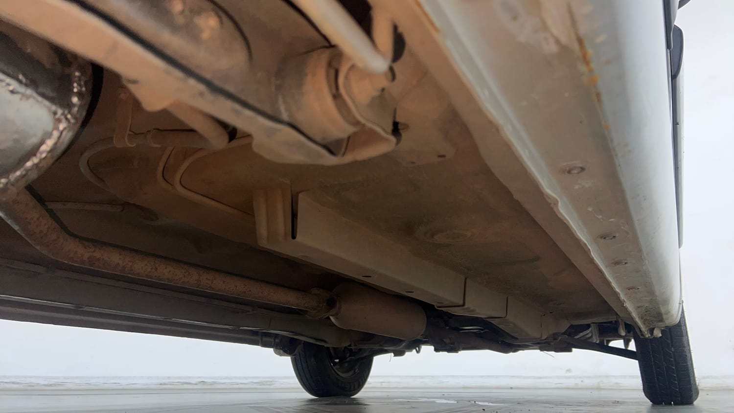 Used 2018 Maruti Suzuki Wagon R LXI CNG Cng Manual extra REAR RIGHT UNDERBODY VIEW