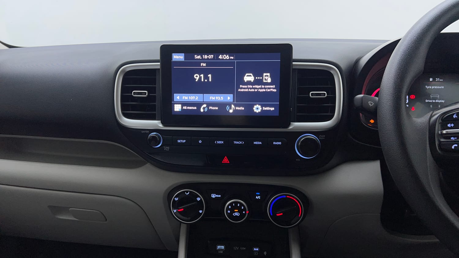 Used 2025 Hyundai Venue S 1.2 Petrol Petrol Manual top_features Integrated (in-dash) music system