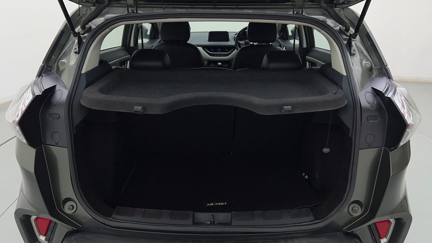2022 Tata Nexon XZ Plus (HS)-25
