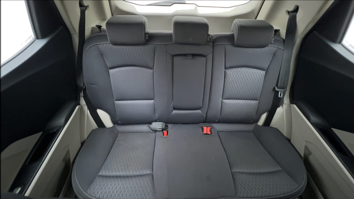 2020 Mahindra XUV 300 W8 1.2 Petrol-23