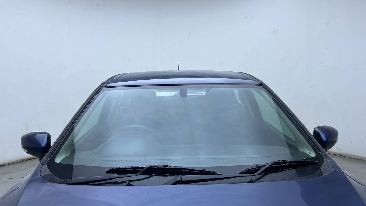 Used 2018 Maruti Suzuki Baleno Zeta 1.2 Petrol Manual exterior FRONT WINDSHIELD VIEW
