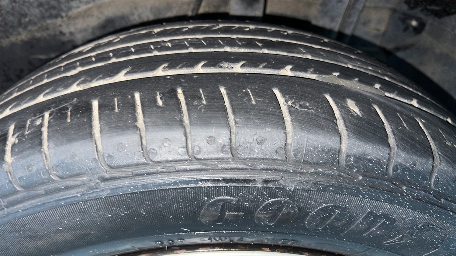 Used 2022 Tata Nexon XM (S) Diesel Diesel Manual tyres LEFT REAR TYRE TREAD VIEW