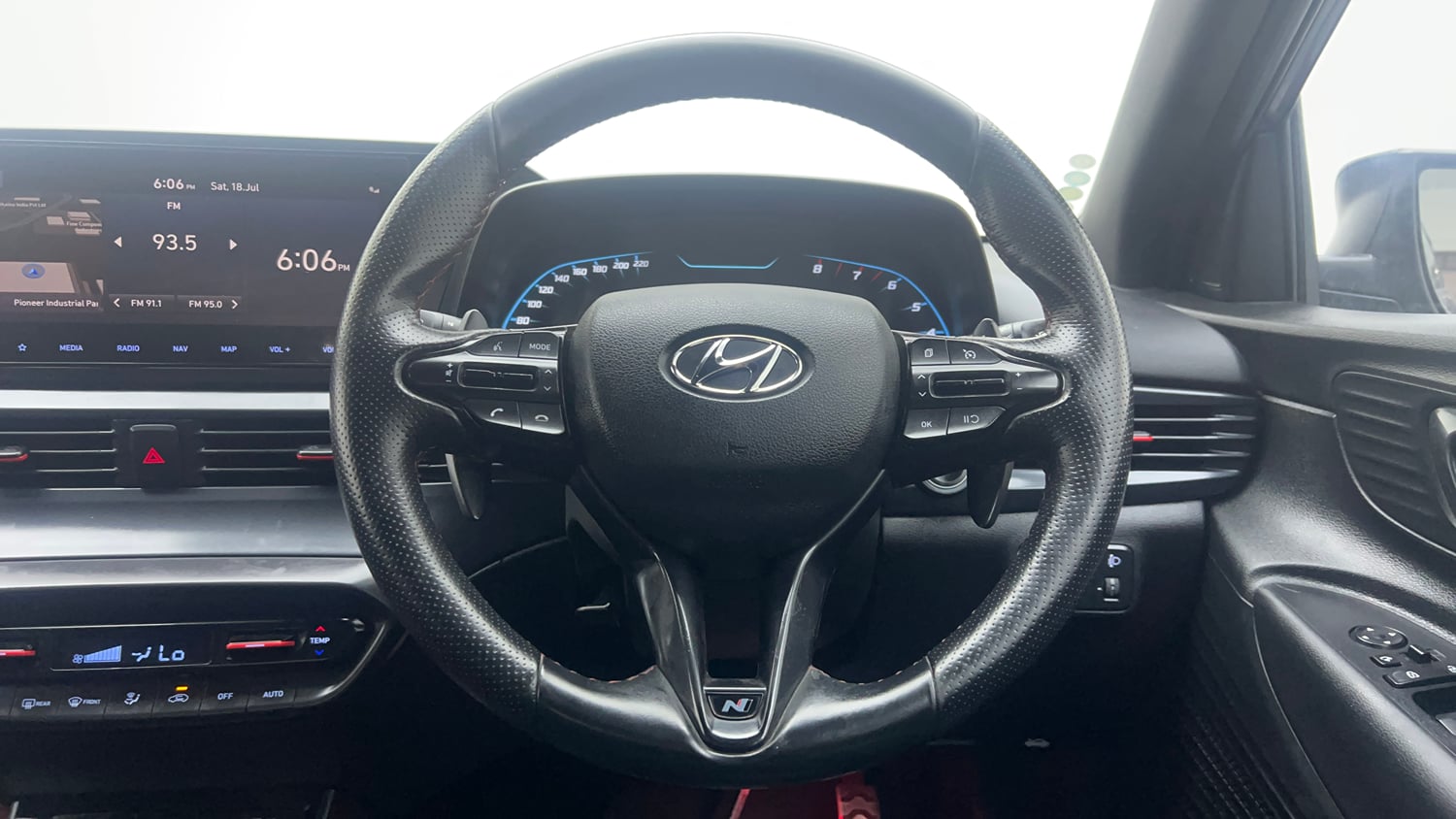 Used 2022 Hyundai i20 N Line N8 1.0 Turbo DCT Petrol Automatic interior STEERING VIEW