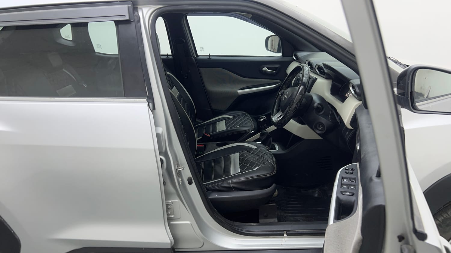 2021 Nissan Magnite XL-17