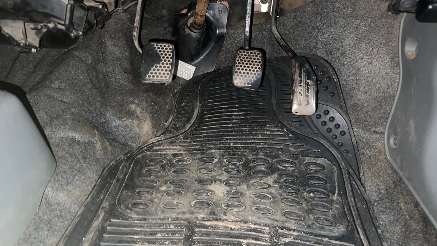 Used 2012 Maruti Suzuki Alto K10 LXi Petrol Manual interior PEDALS VIEW