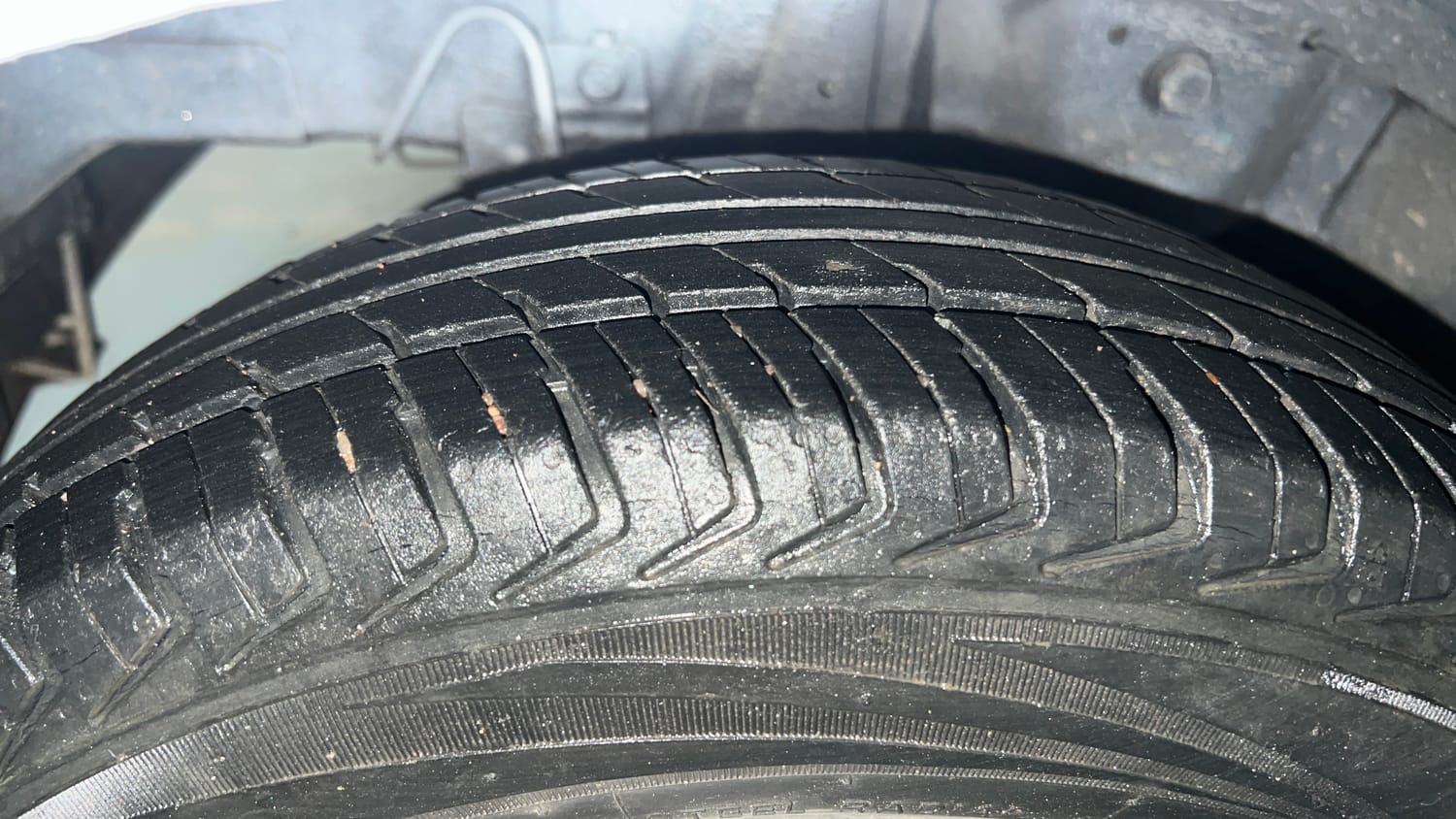 Used 2016 Hyundai Eon Era + Petrol Manual tyres RIGHT REAR TYRE TREAD VIEW