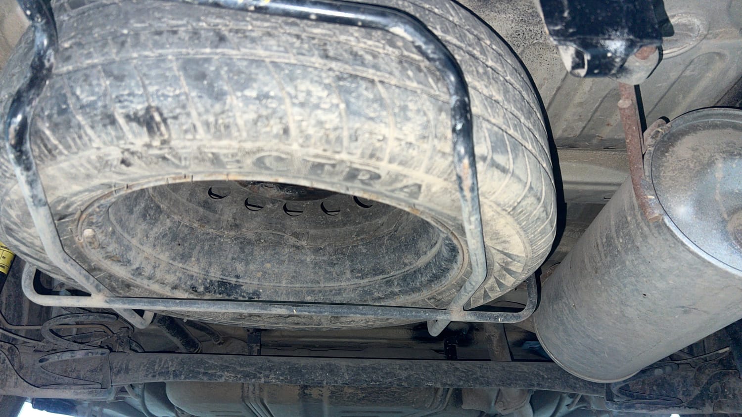 Used 2016 Maruti Suzuki Ertiga VXI Petrol Manual tyres SPARE TYRE VIEW