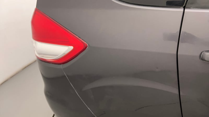 Used 2013 Maruti Suzuki Ertiga Vxi Petrol Manual dents MINOR DENT
