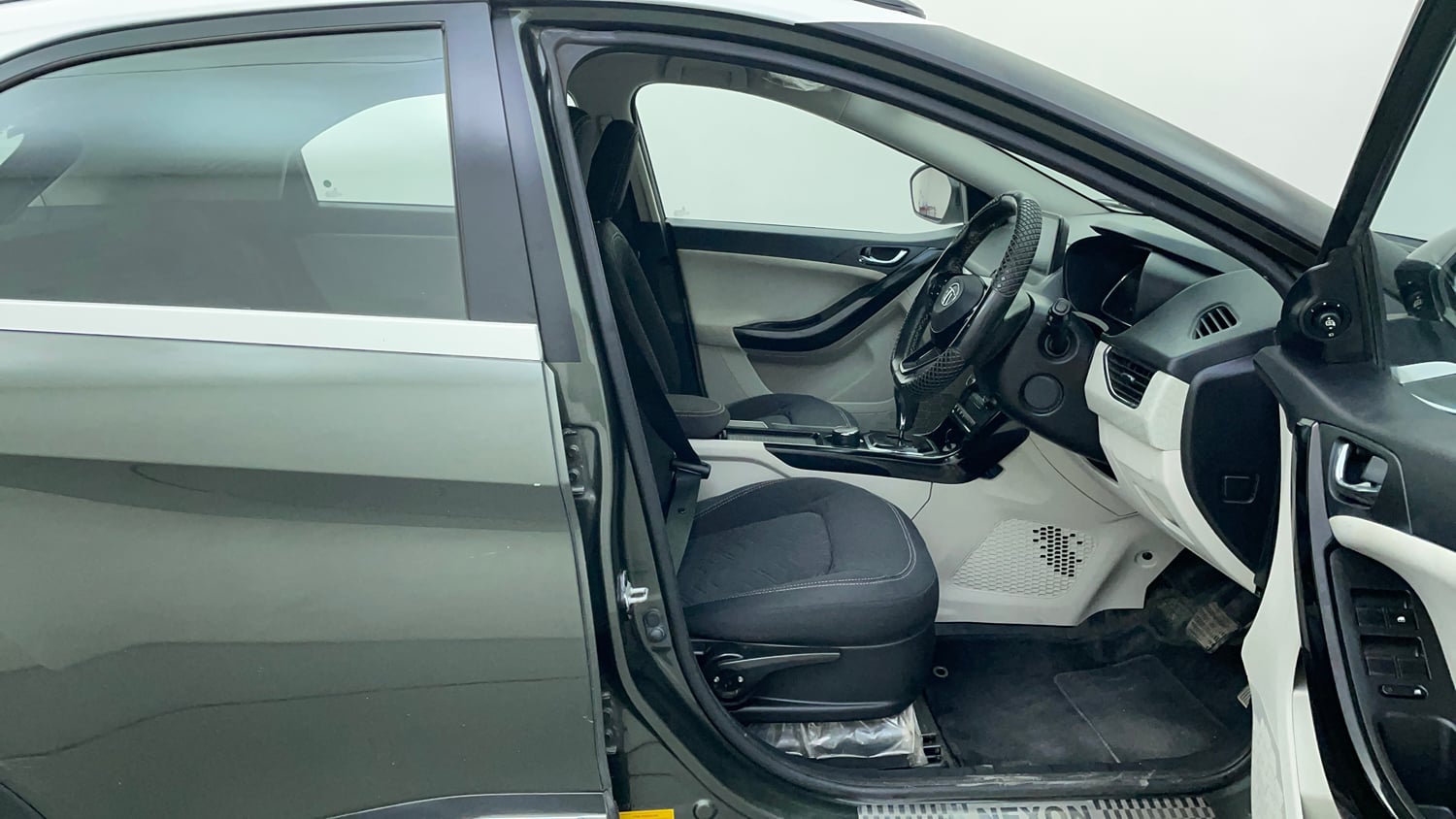 Used 2021 Tata Nexon XZA Plus (O) Dual Tone Petrol Automatic interior RIGHT SIDE FRONT DOOR CABIN VIEW