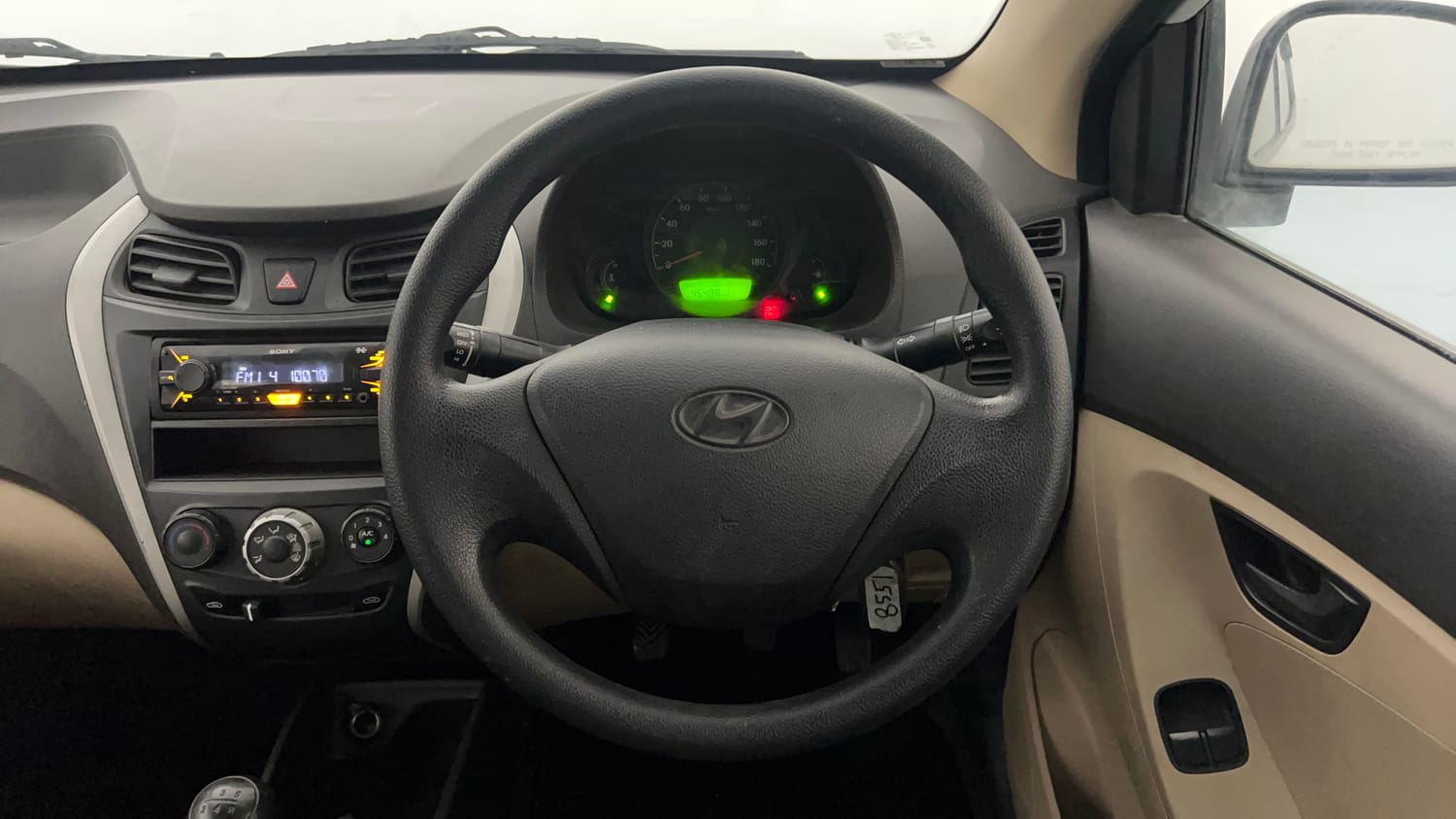 Used 2016 Hyundai Eon Era + Petrol Manual interior STEERING VIEW