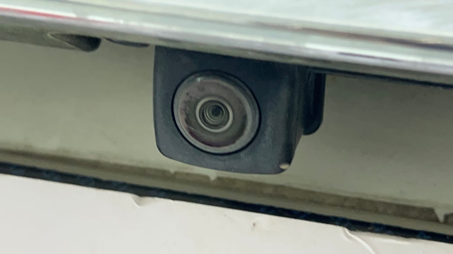 Used 2015 Honda City V Petrol Manual top_features Rear camera