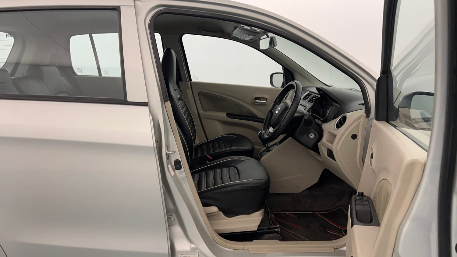Used 2018 Maruti Suzuki Celerio ZXi AMT Petrol Automatic interior RIGHT SIDE FRONT DOOR CABIN VIEW