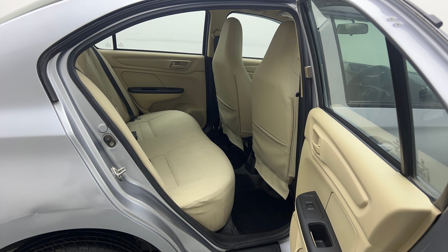 2022 Honda Amaze E MT 1.2 Petrol (Old Design)-18