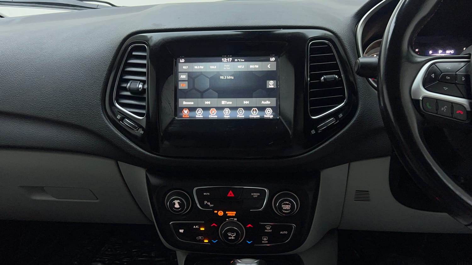 2018 Jeep Compass Limited (O) 1.4 Petrol AT-13