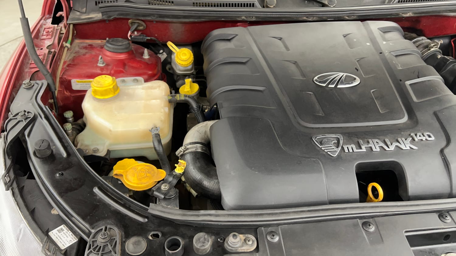 Used 2016 Mahindra XUV500 W8 Diesel Manual engine ENGINE RIGHT SIDE VIEW
