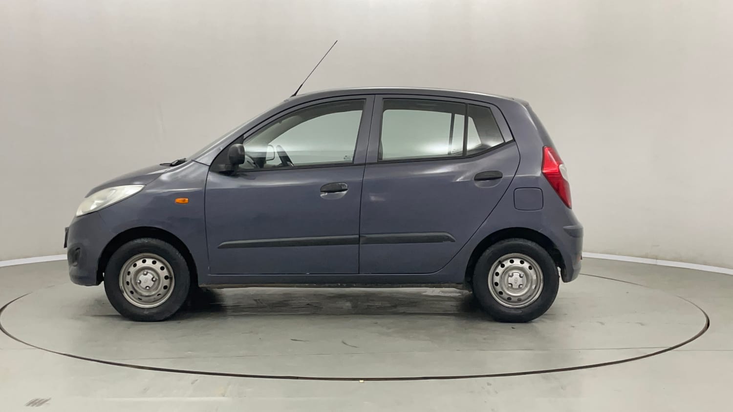 Used 2014 Hyundai i10 Magna 1.1 iRDE2 Petrol Manual exterior LEFT SIDE VIEW
