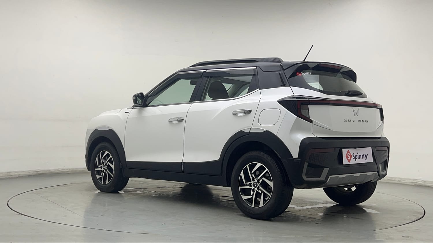 Used 2024 Mahindra XUV 3XO AX5 1.2 Petrol AT Petrol Automatic exterior LEFT REAR CORNER VIEW